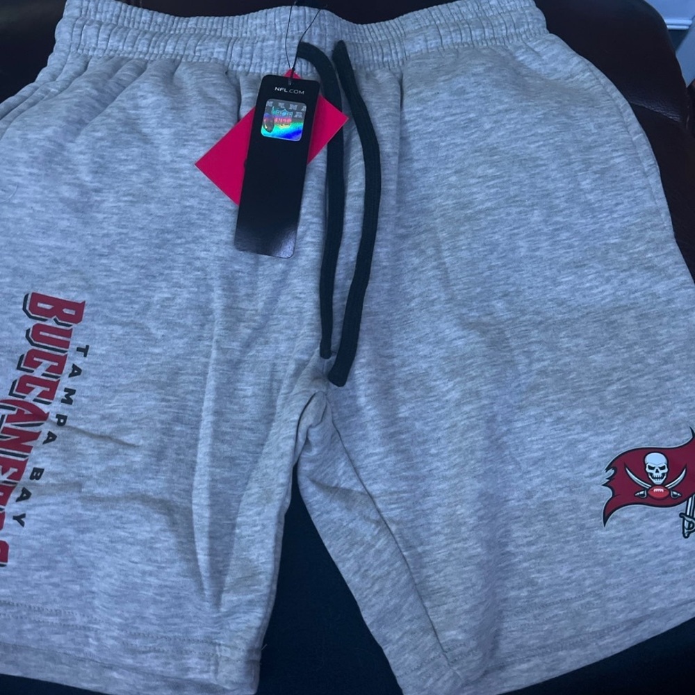 NFL tampa bay bucs shorts new ! Size small